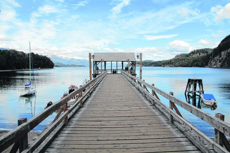 Puerto de Villa La Angostura
